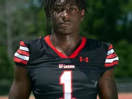 Tyler Lockhart, Football, undefined