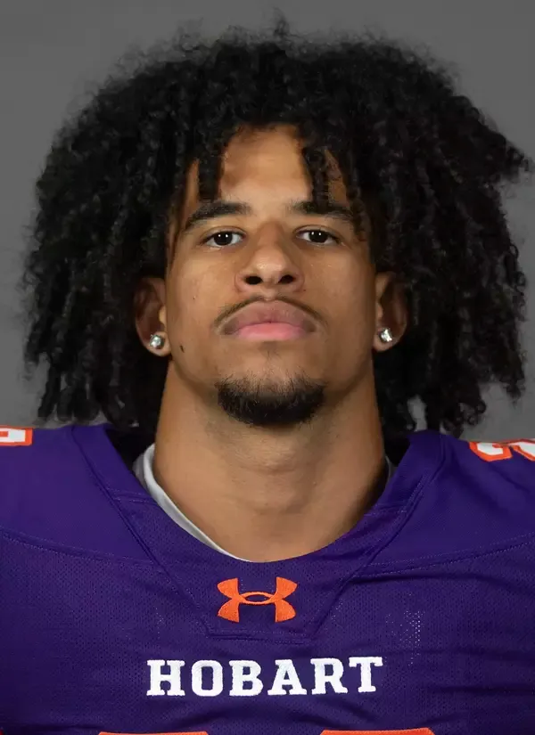 Derik Betances, Football, Hobart and William Smith Colleges
