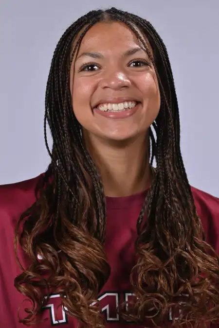 Amara Ukomadu, Soccer, Massachusetts Institute of Technology