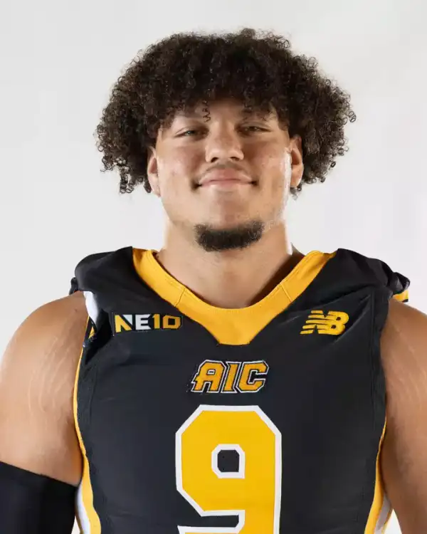 Jayden Vega, Football, American International College