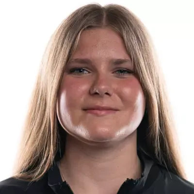 Olivia Emmett, Swimming & Diving, Harvard University