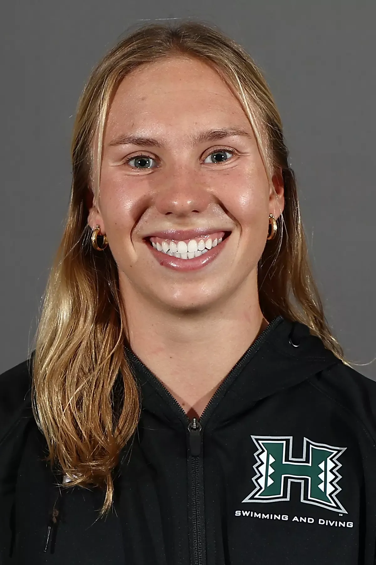 Eva Kovaluk, Swimming & Diving, University of Hawai'i