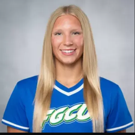 Tegan Gabrielse, Softball, undefined