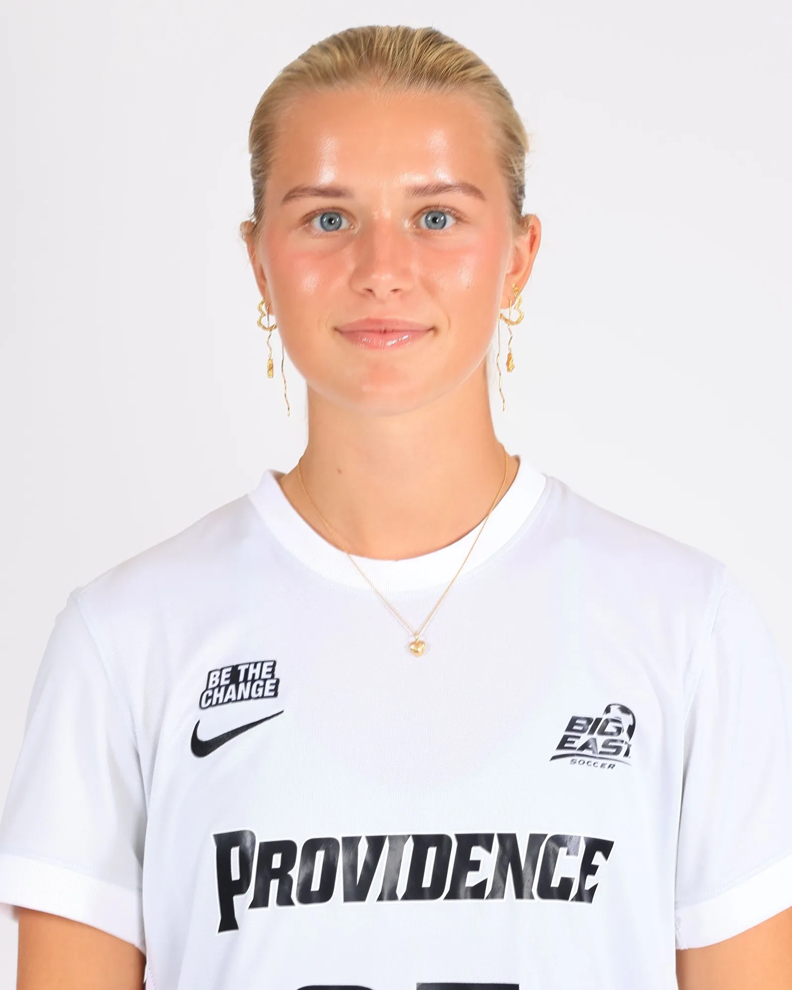 Signe Tingager, Soccer, undefined