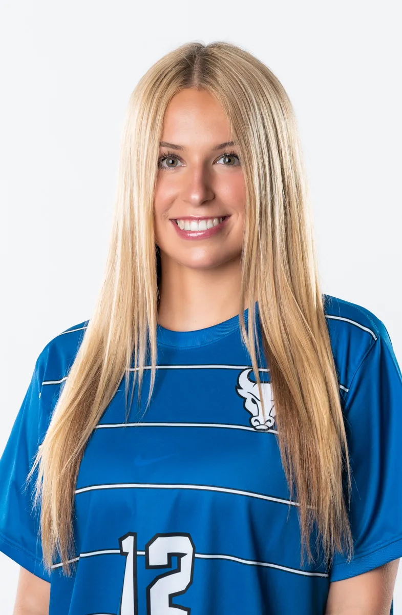 Maddy Lahullier, Soccer, undefined