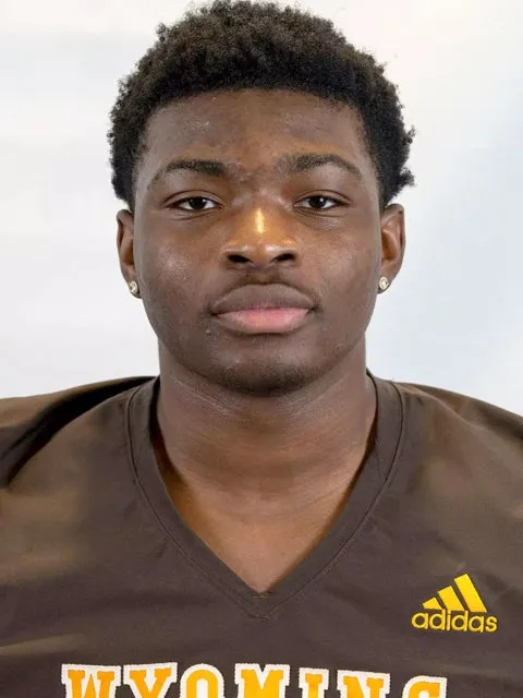 Axel Ramazani, Football, University of Wyoming