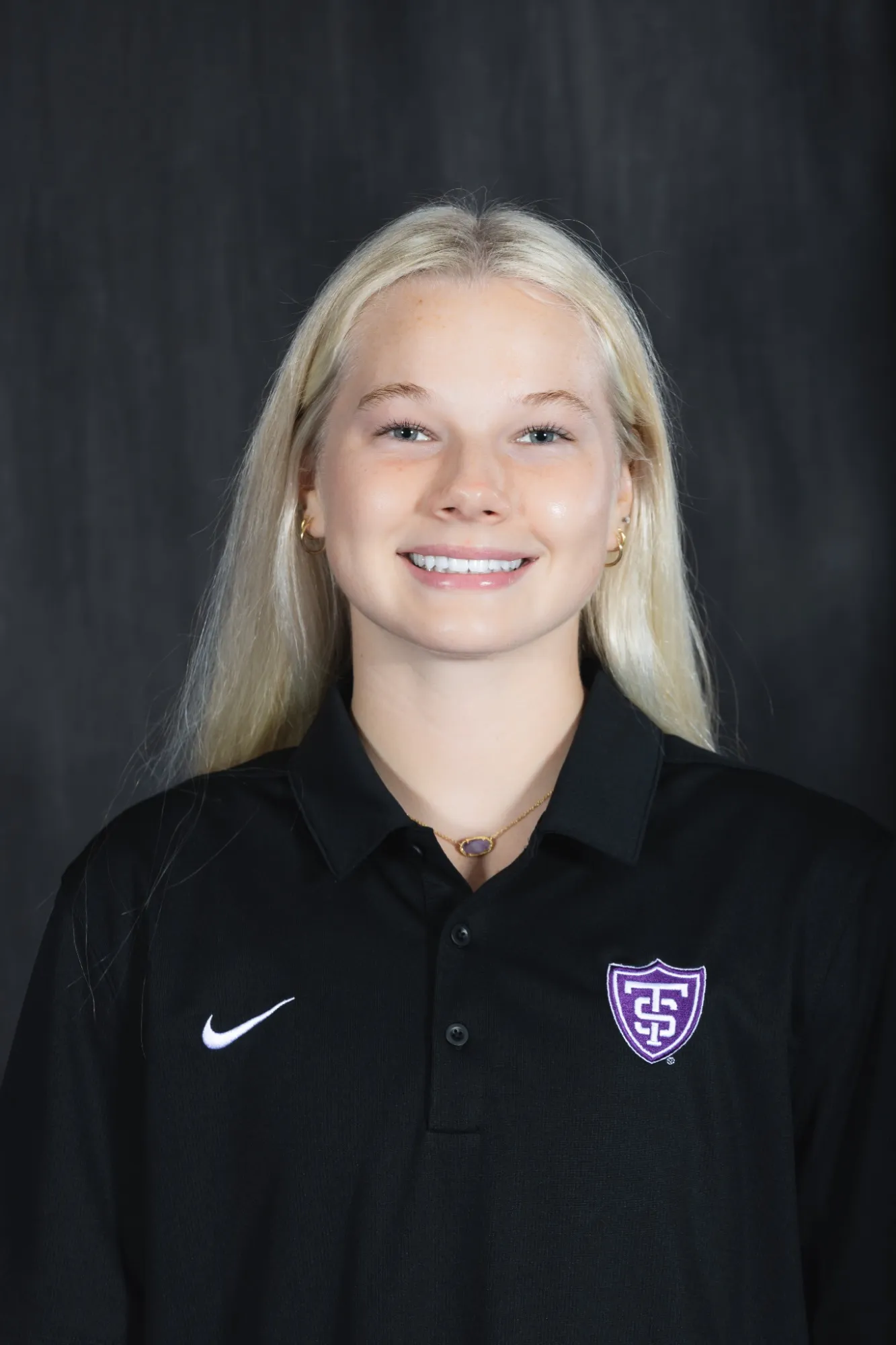 Izabelle Schwartz, Swimming & Diving, University of St. Thomas