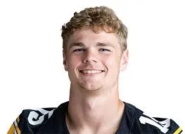 Reece Vander Zee, Football, undefined