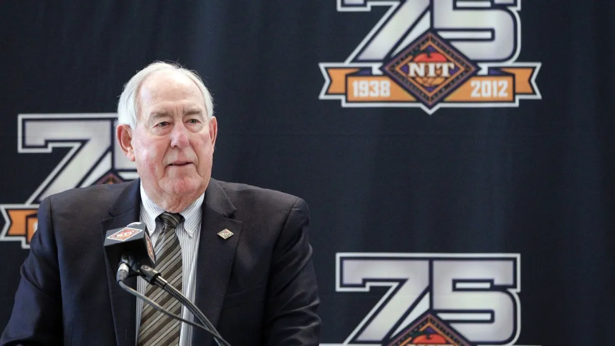 Cbo Newton, Basketball, undefined