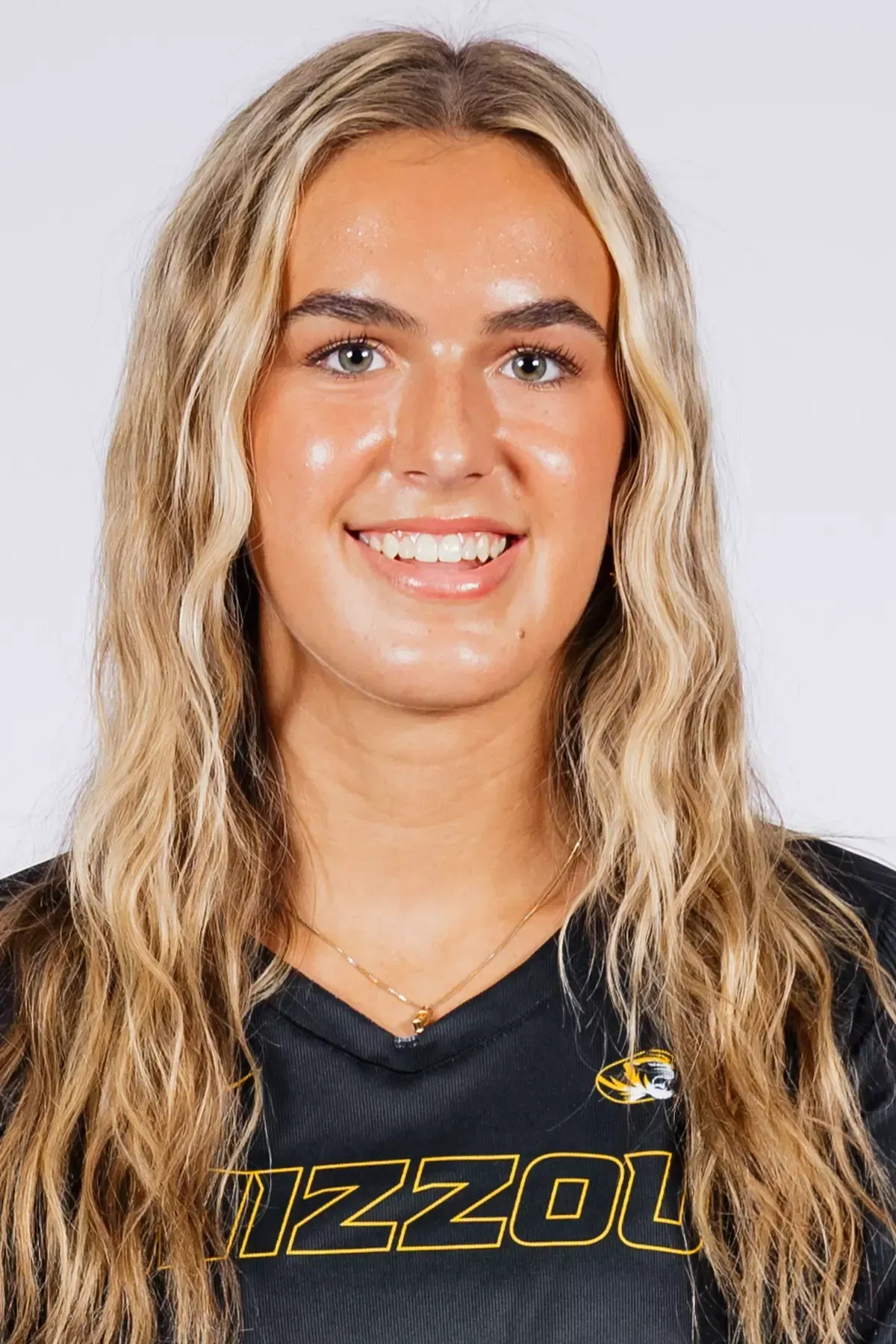 Millie Bauer, Volleyball, undefined