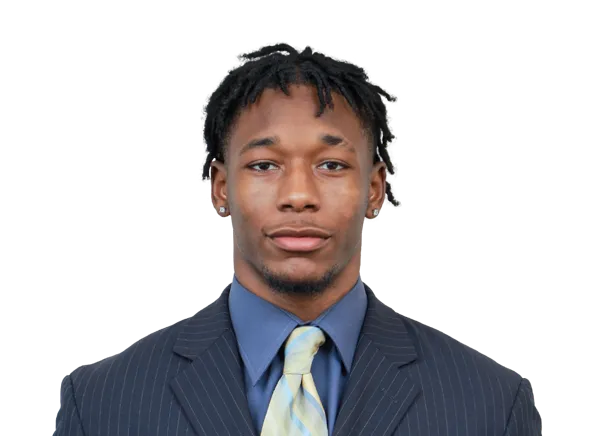 Jediyah Willoughby, Football, University of Connecticut