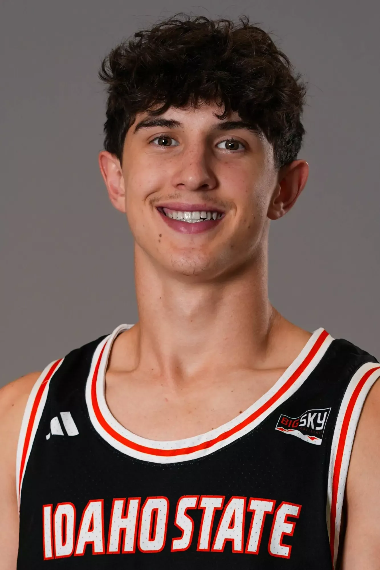 McKae Amundsen, Basketball, undefined