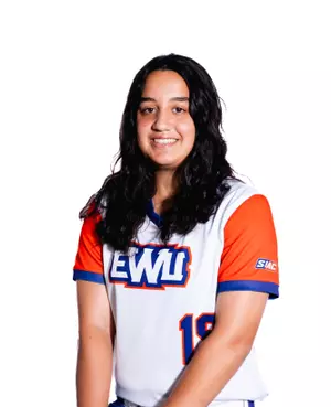 Kyleigh Golden, Softball, undefined