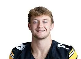 Zach Lutmer, Football, undefined