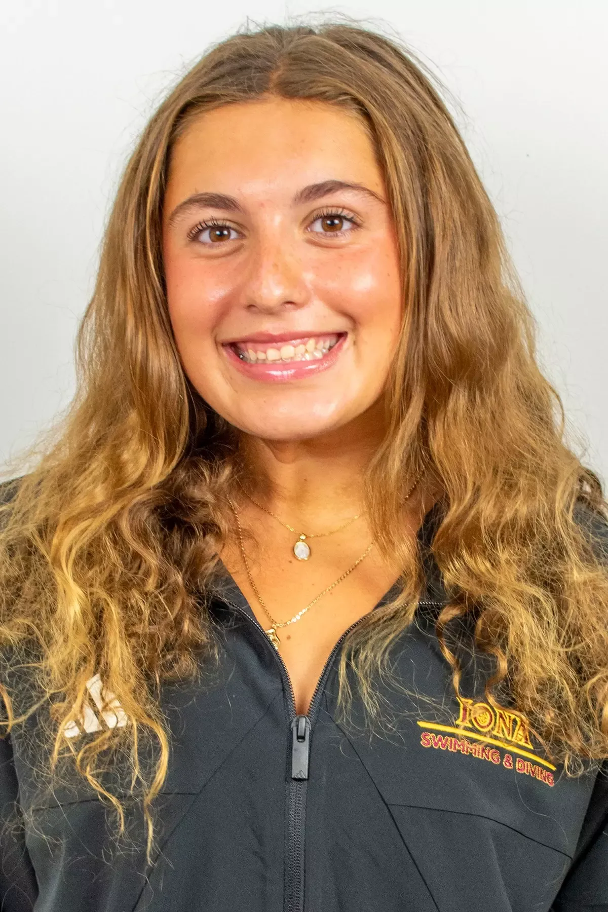 Francesca Fields, Swimming & Diving, Iona University