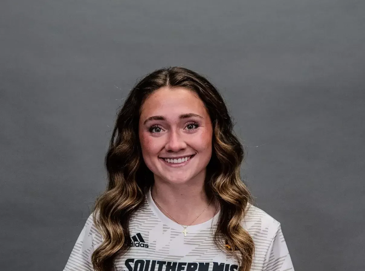 Lauren Entremont, Soccer, undefined