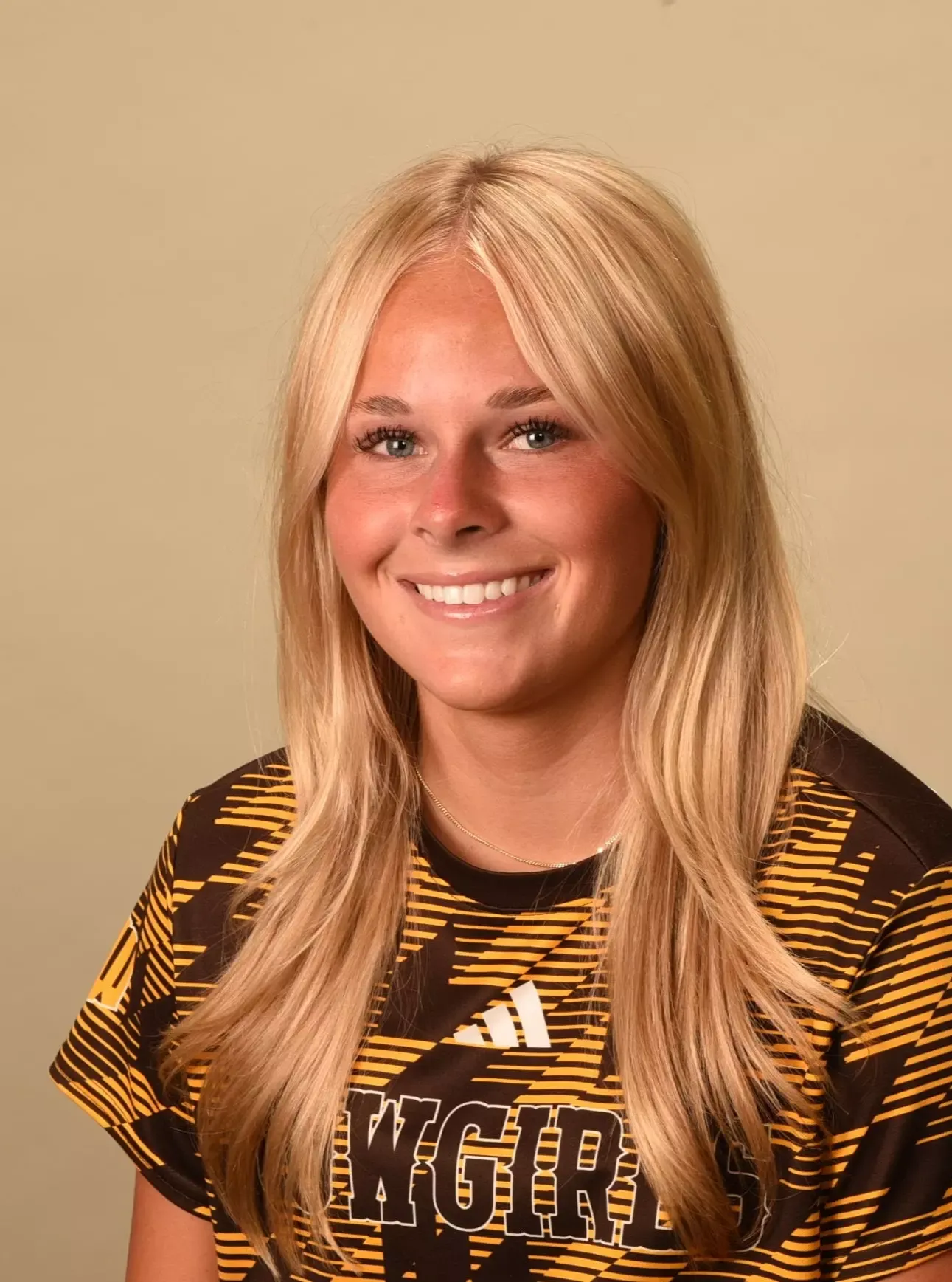 Izzy Schroder, Soccer, undefined