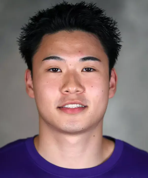 Kohsuke Fujiwara, Basketball, Linfield University