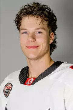 Hunter McInnes, Hockey, undefined