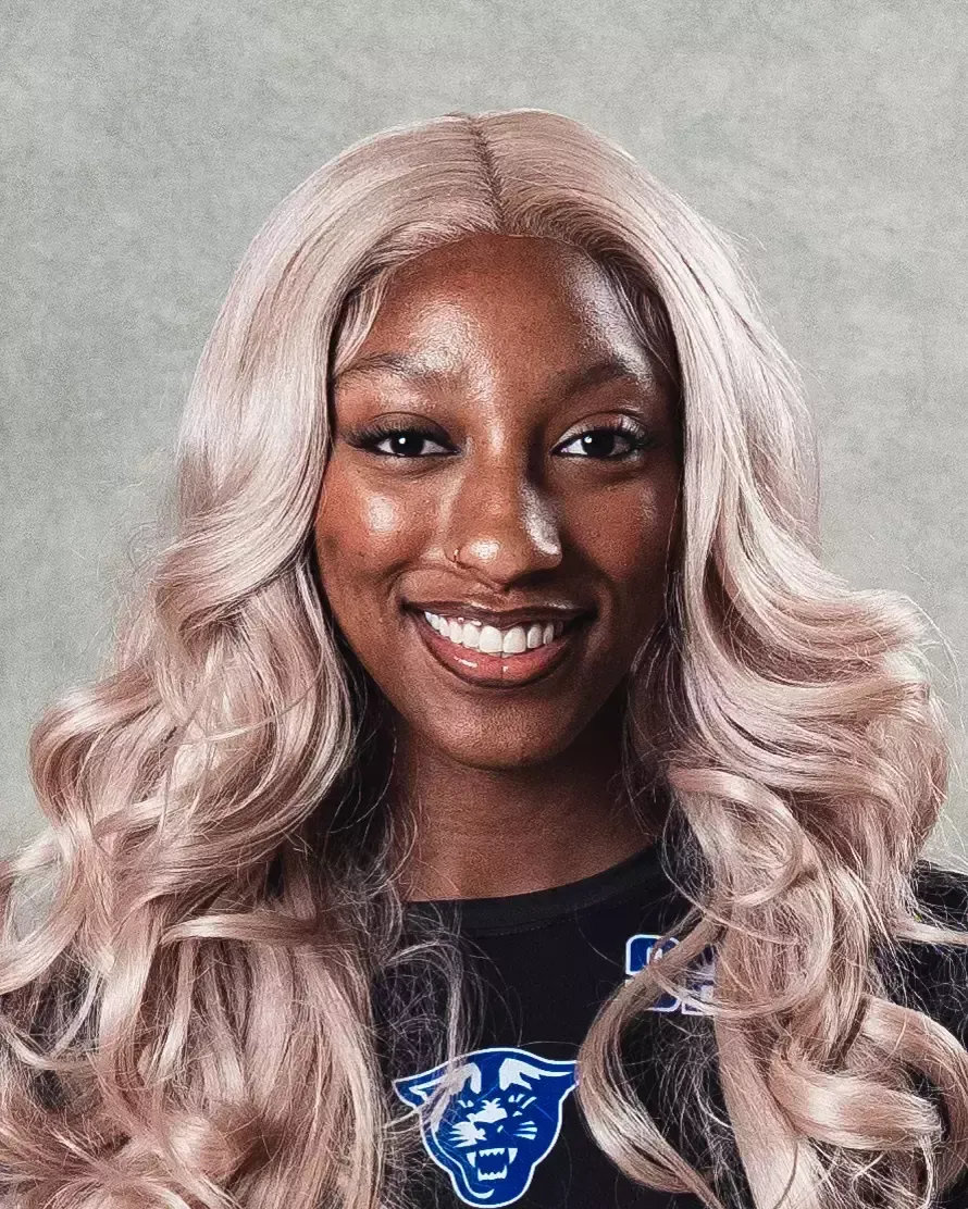 Akira Burt, Volleyball, undefined