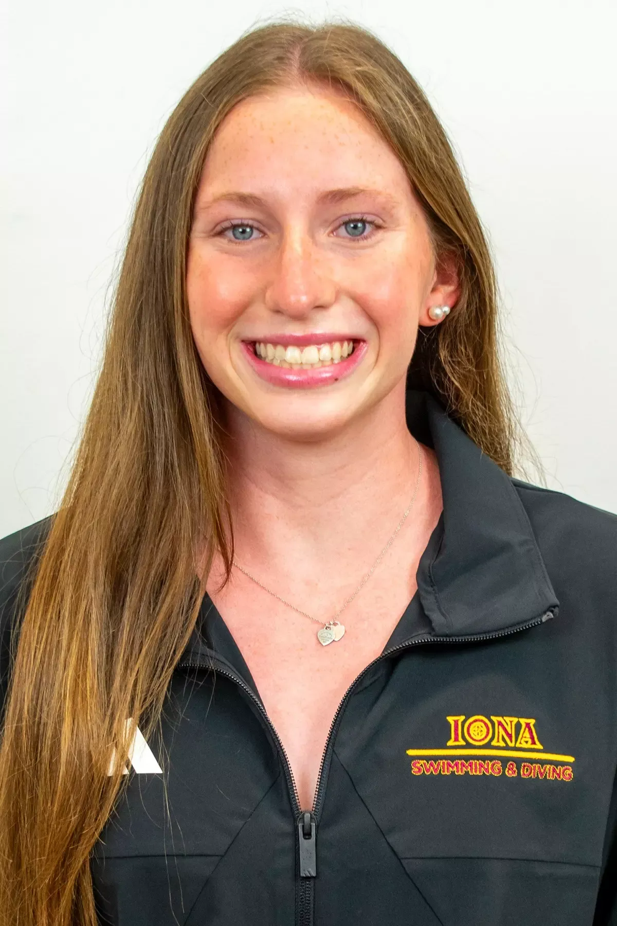 Marissa Hengesbach, Swimming & Diving, Iona University