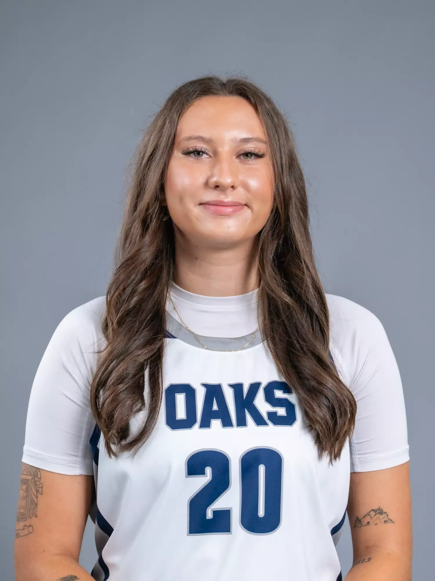 Carmen Cruz, Basketball, undefined