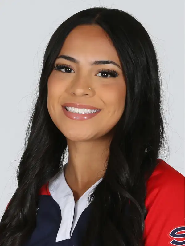 Julia Medina, Softball, Saint Mary's University
