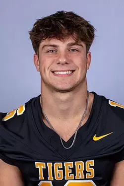 Andrew Watts, Football, undefined
