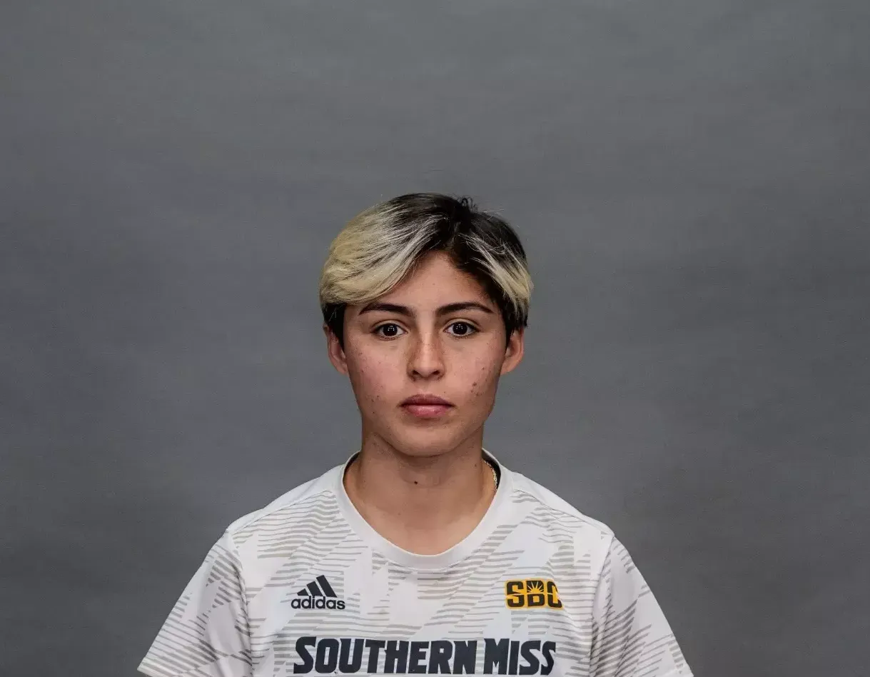 Argentina Estrada, Soccer, undefined