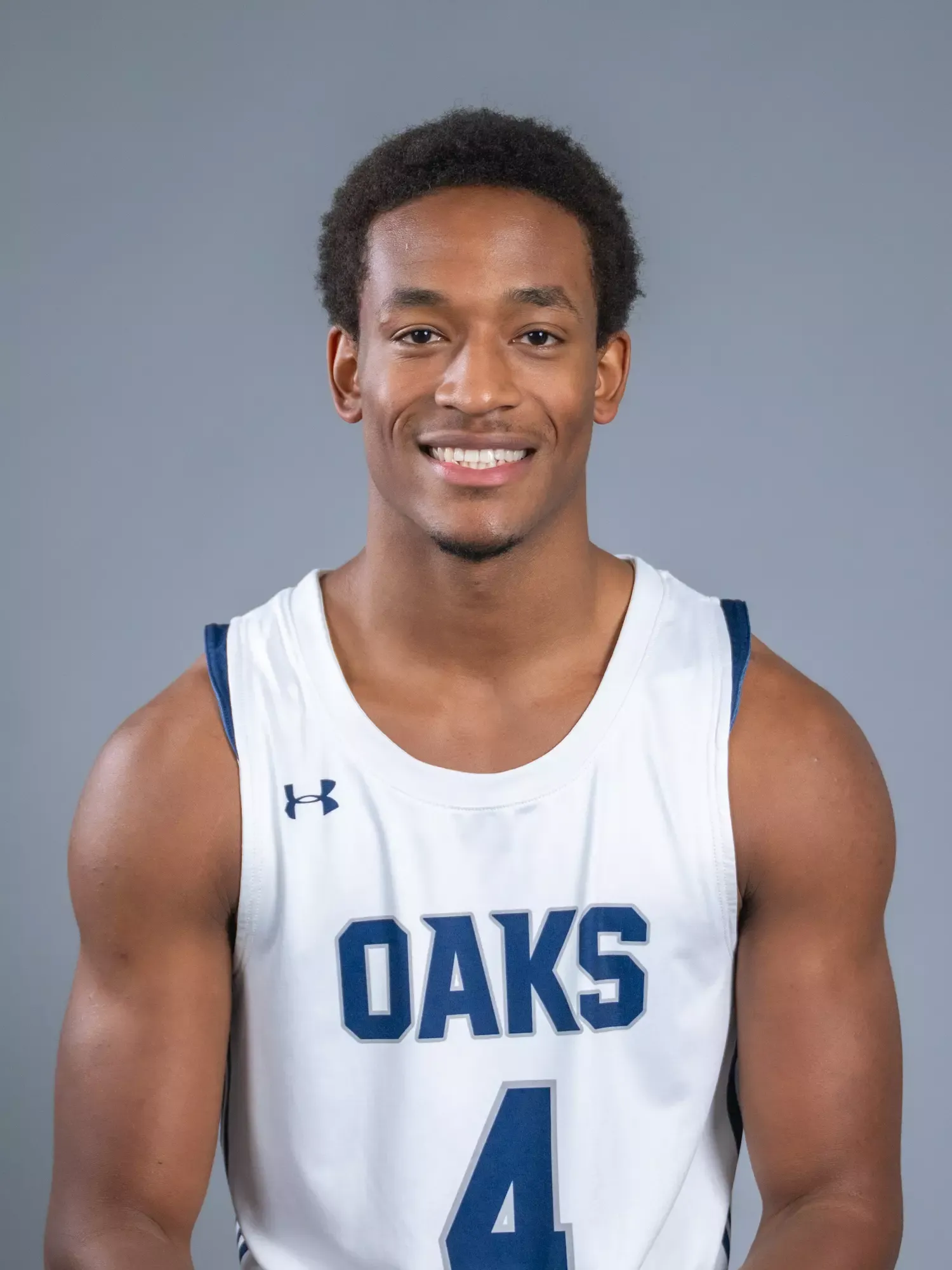 Jonathan Moxie, Basketball, Menlo College