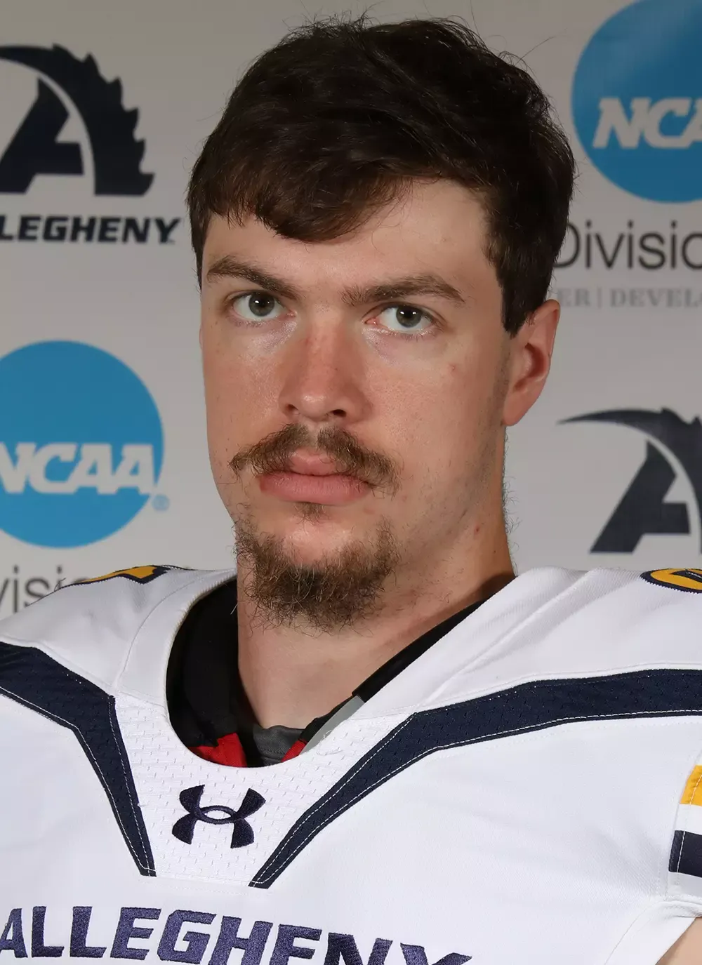 Curtis Knobeloch, Football, undefined