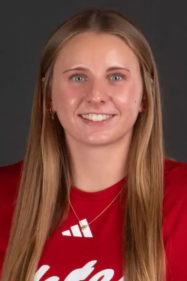 Shyann Kissinger, Swimming & Diving, University of South Dakota