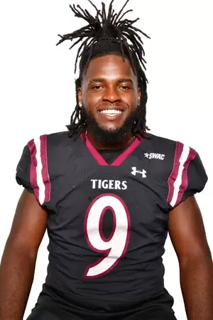 Michael Akins, Football, undefined