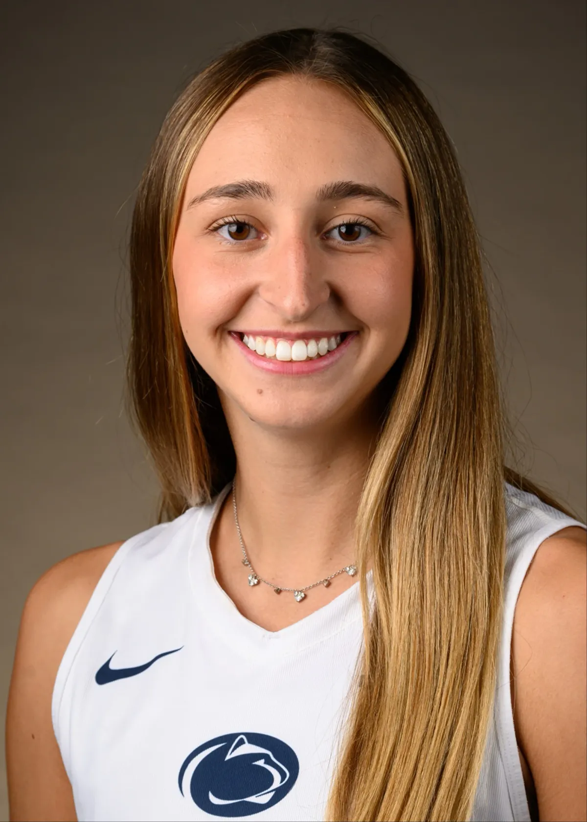 Anjelina Starck, Volleyball, undefined