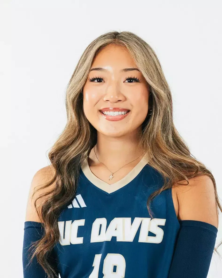 Khloe Wong, Volleyball, University of California, Davis