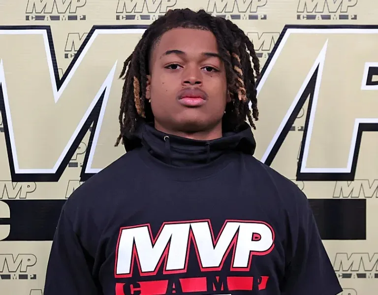 Kevis Thomas, Football, undefined