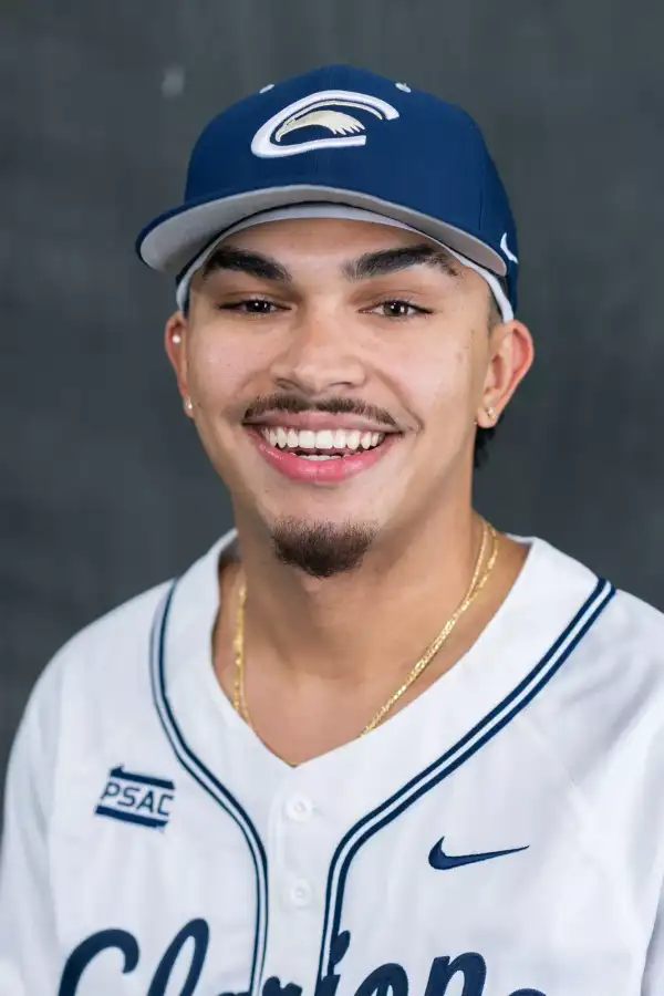 Eduardo Zayas, Baseball, Clarion