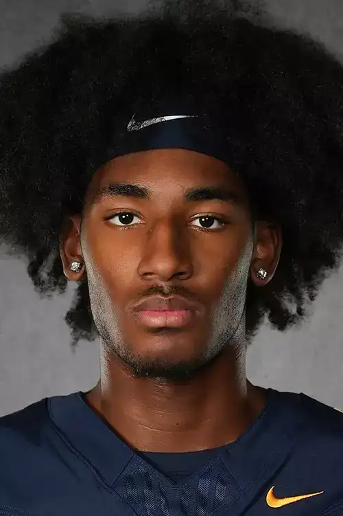 Que Whitfield, Football, Concordia University, St. Paul
