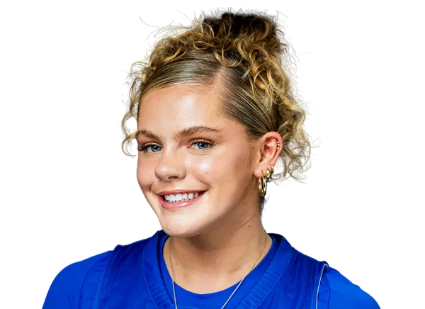 Maddie Naro, Basketball, undefined