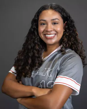 Marianna Salinas, Softball, undefined