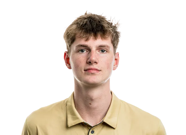 Cole Kirouac, Basketball, undefined