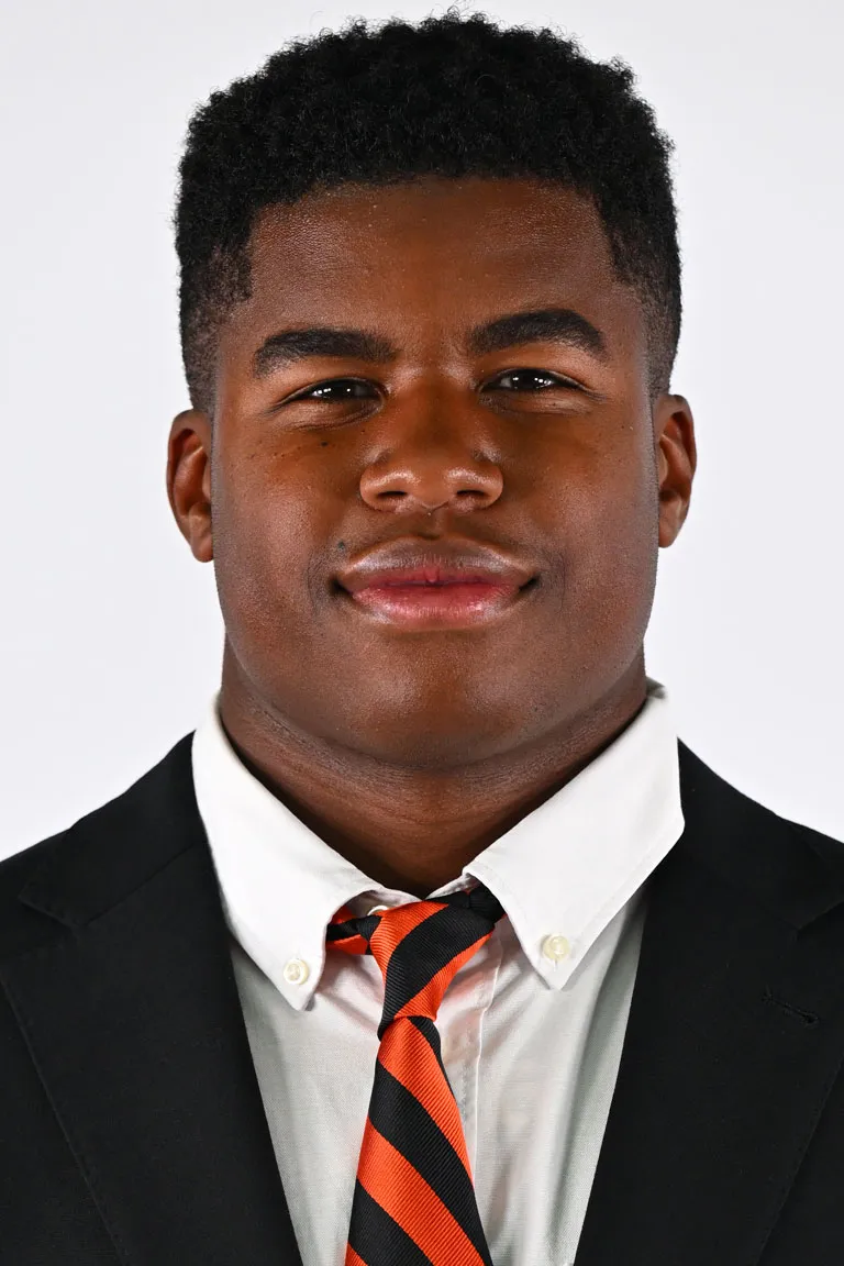 Chris Oliver, Football, undefined