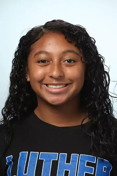 Autumn Mendoza, Basketball, Luther College