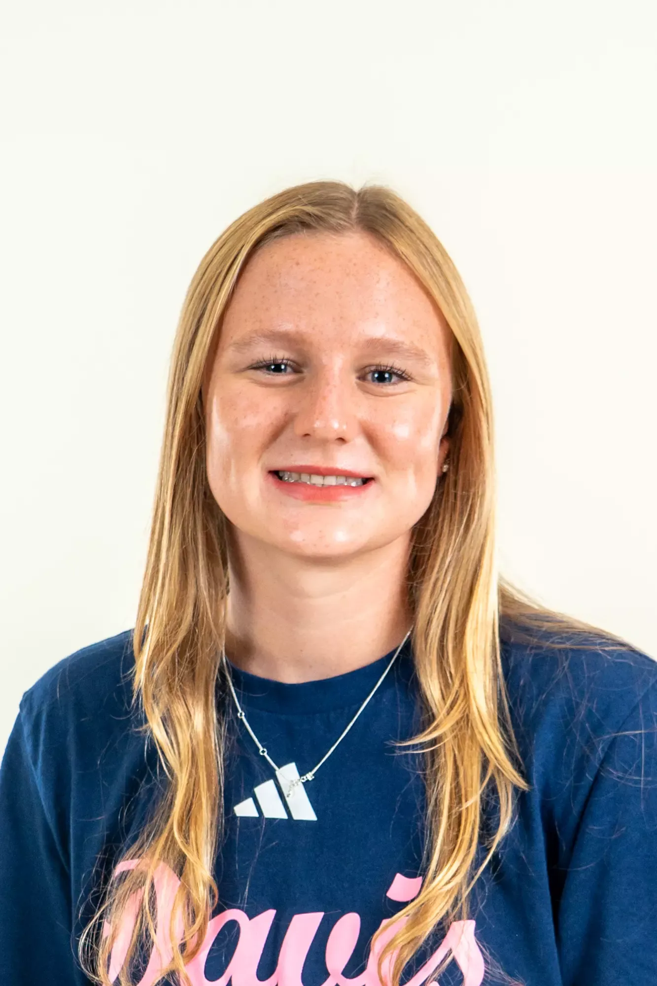 Ella Ackerman, Swimming & Diving, University of California, Davis