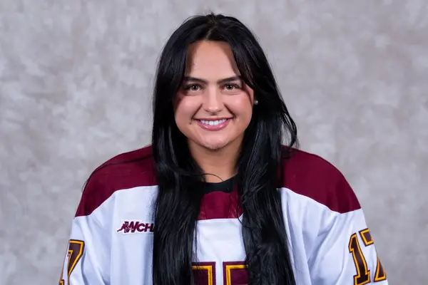 Kendra Distad, Hockey, University of Minnesota