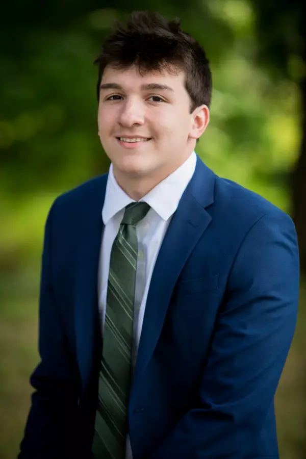Luke Dwyer, Swimming & Diving, Loyola University Maryland