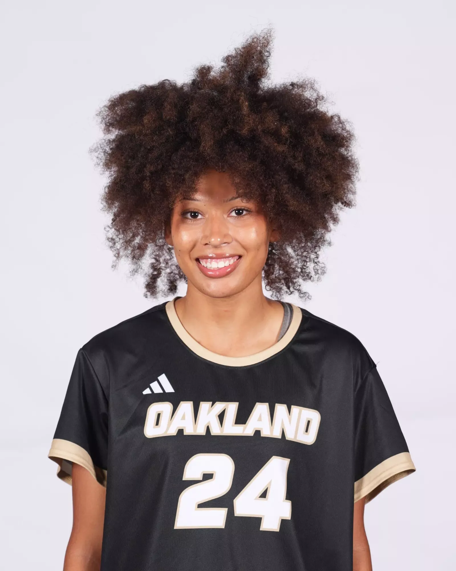 Carmen Lewis, Soccer, Oakland University