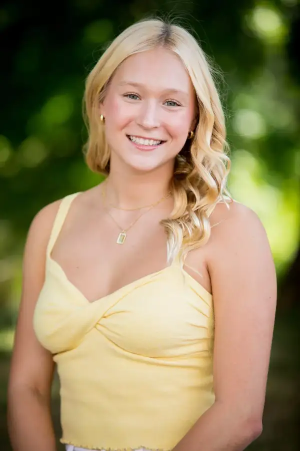 Haley Robinson, Swimming & Diving, Loyola University Maryland
