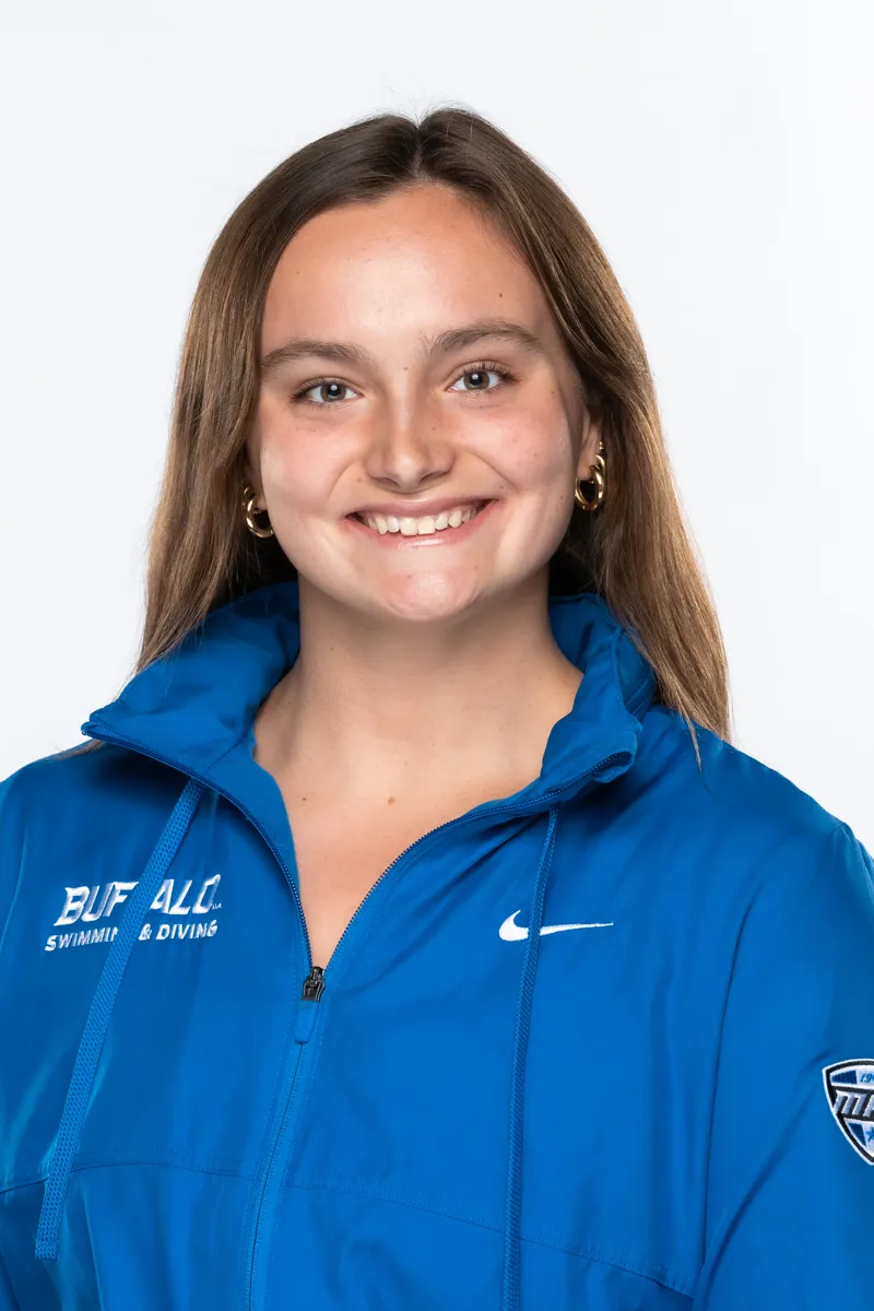 Maddy Schnelzer, Swimming & Diving, University at Buffalo