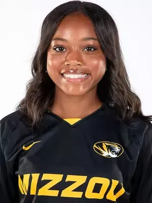 Mia Devrouax, Soccer, undefined